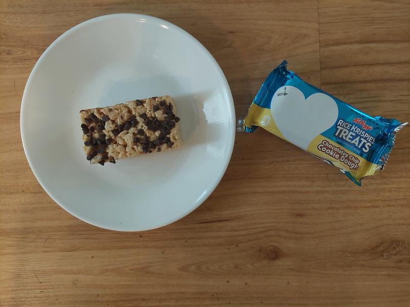 RICE KRISPIES TREATS CHOCOLATEY CHIP COOKIE DOUGH  O.78 OZ KELLOGG'S